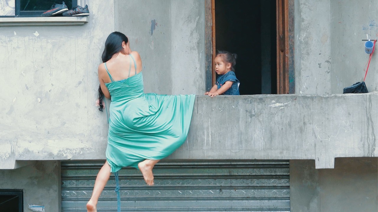 Sacrificio y amor: lo que hizo este niño para salvar a su madre te inspirará