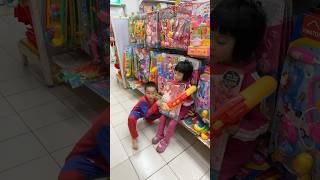 Nhện Nhí Trôm Mơ Trang Điểm Thỏ Hồng Không Cồng Kềnh