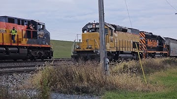 Lots Of Csx Part 3 W & LE Droping Off Cars For CSX 1973 Chessie System Loco