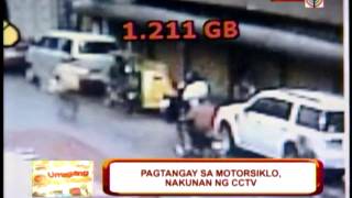 CCTV merekam pencurian sepeda motor di Manila.