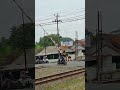 ##kereta #keretaapiindonesia #palangkeretaapigokil #keretaapi