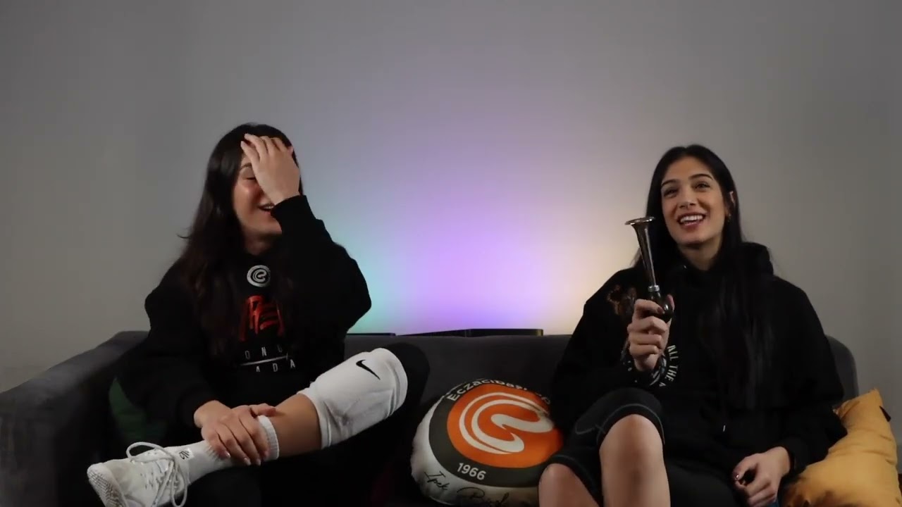 Eczacıbaşı Dynavit - "En İyi Arkadaşım" Saliha Şahin & Yasemin Güveli