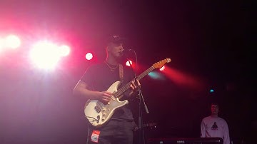 Mac Ayres - She Won’t Stay Long & Slow Down (Live at The Garage, London)