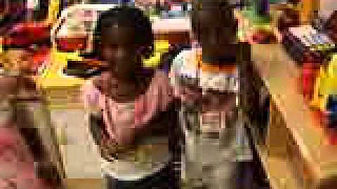 twins 1st day of school (saying bye)
