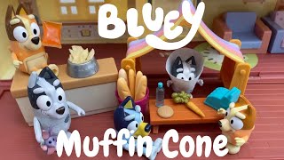 🧁 Bluey | Muffin Cone | Bluey and Bingo play with Muffin | Aunt Trixie and Chilli eat chips 😃