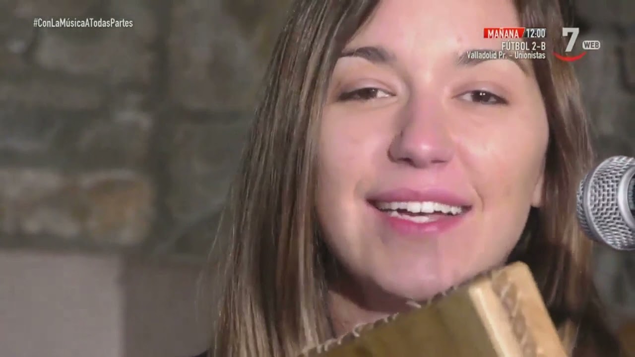 Tsacianiegas en el programa "Con la música a todas partes"