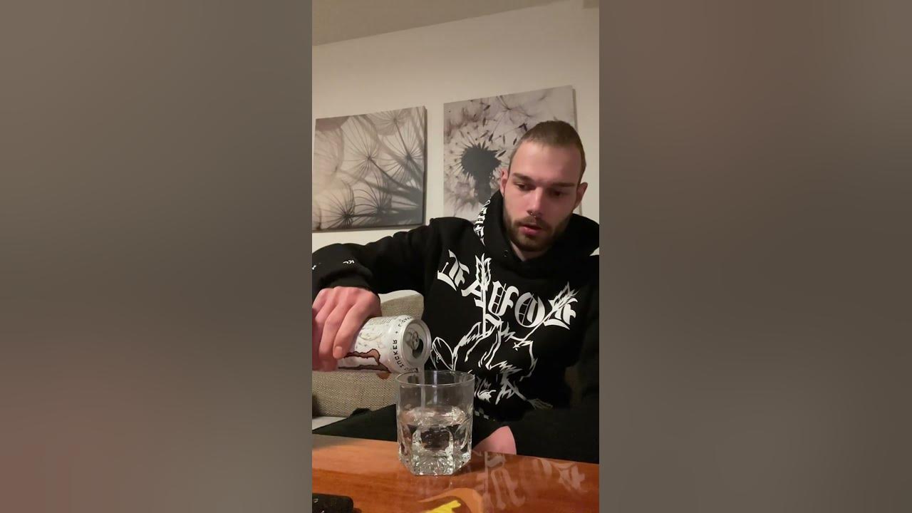 Maxpro3500 Trinkt Vodka und Bier - YouTube