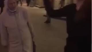 Как она узнала?! Как она узнала?!