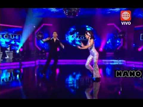 Disco: Maricielo Effio y Elí Vela (El Gran Show: Reyes del Show 05-11-2011)