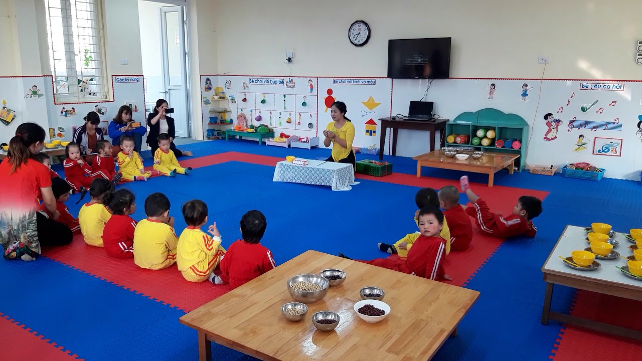 Hoạt động nhận biết tập nói : Cái bát, cái thìa