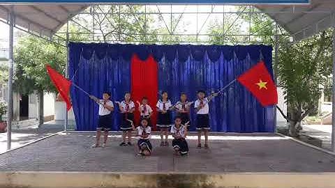 CHÁU HÁT VỀ ĐẢO XA - NHÓM CA MÚA TRƯỜNG TH VIỆT KHÁI 2