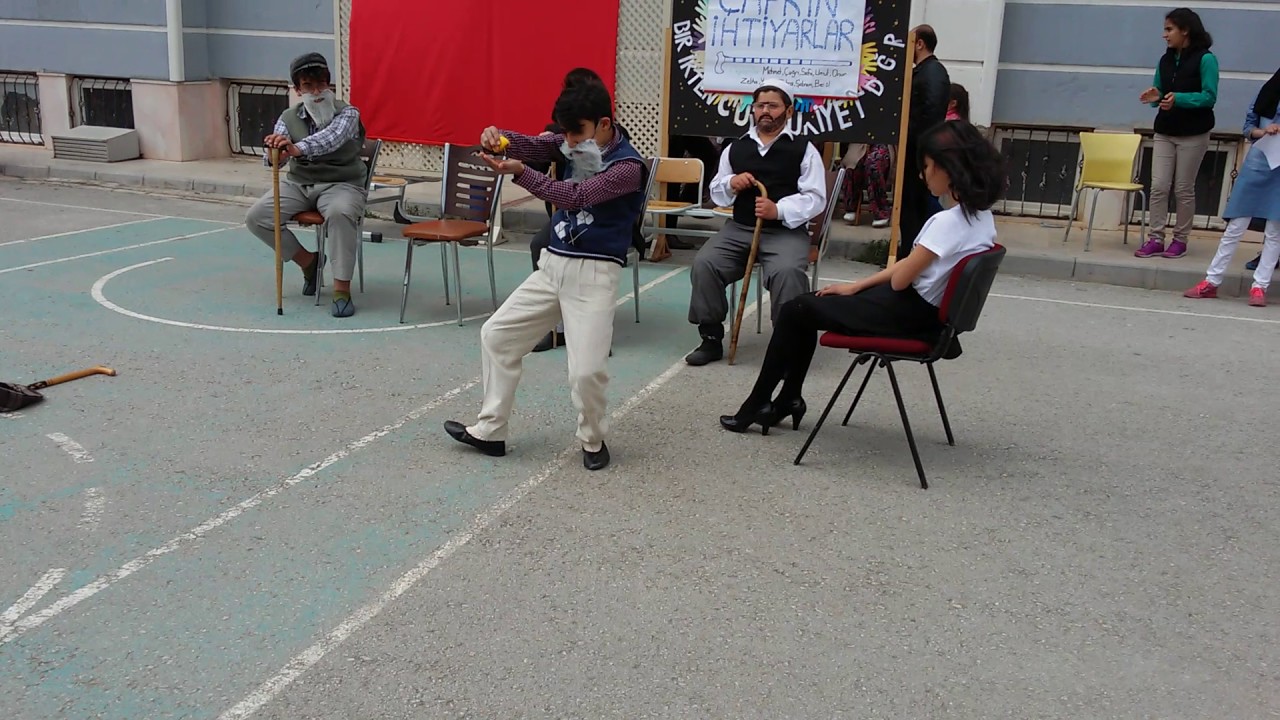 23 Nisan Çapkın İhtiyarlar müzikali