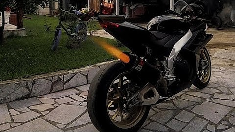 Aprilia RSV4 Factory with Akrapovic exhaust without db killer
