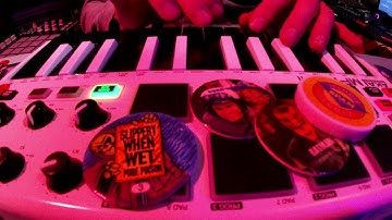 Kendrick Flip(Akai MPD26)(Akai mpk mini)