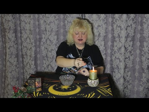 Рождественские гадания, гадание на воске.