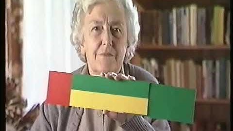 Dr Lyn Billings explaining the Billings Ovulation Method® using the Slide Rule