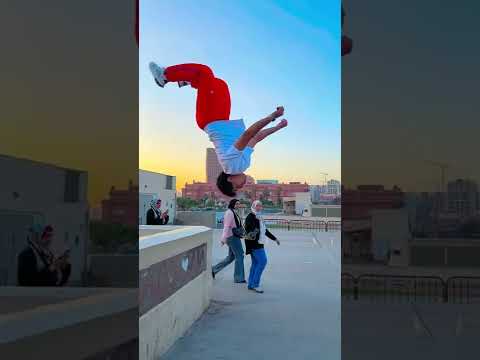 عامل نفسي مش داري