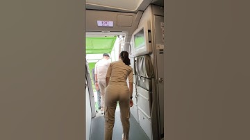Pramugari Cantik Super Air Jet Bukan Pintu Pesawat Airbus A320-200