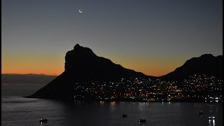 Night Sky Images #20 - Moon, Venus and Saturn setting alongside The Sentinel, Hout Bay - Timelapse