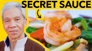 How my dad cooks the JUICIEST Shrimp Stir Fry! (蝦仁炒雪豆)