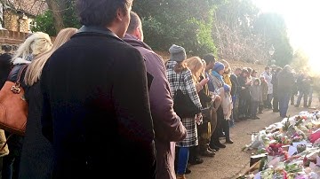 George Michael Fans Pay Tribute
