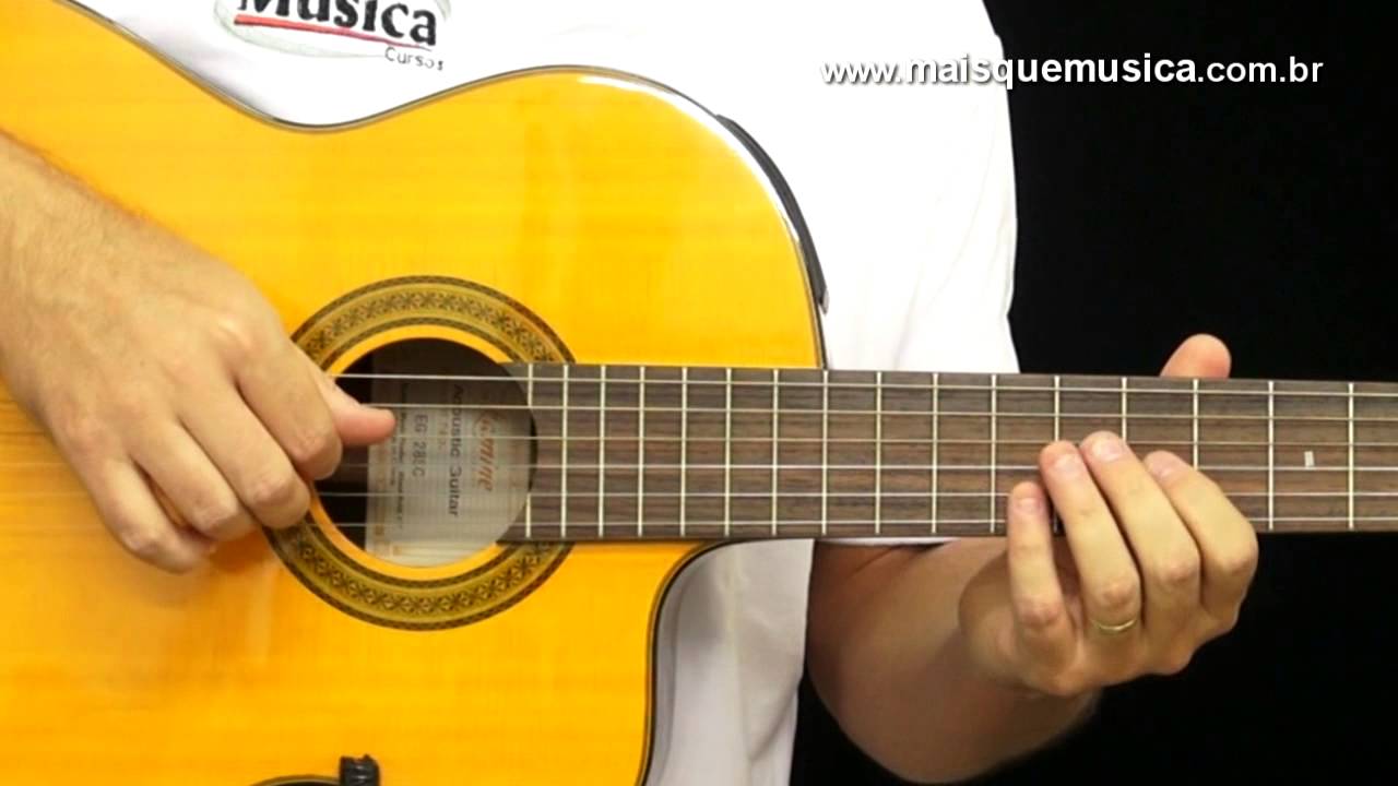 A DOIS PASSOS DO PARAÍSO introdução aula de violão - YouTube