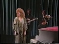 Reba McEntire — "'Til Love Comes Again" — Live