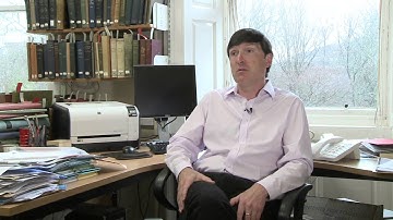 Prìomh dhleastanasan sgoilearan Ceilteach gus feuchainn ri tarraing na Gàidhlig a leudachadh