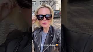 Ece Erkeni̇n Di̇p Boyasi Geldi̇ Bi̇zi̇m Edi̇tör De Ona Karşi Biş Deği̇l