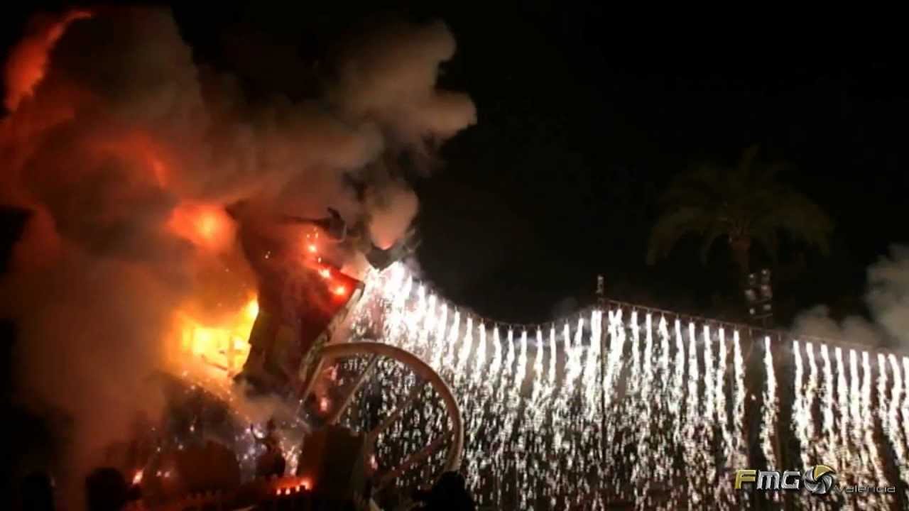 CREMA FALLAS 2013 - YouTube