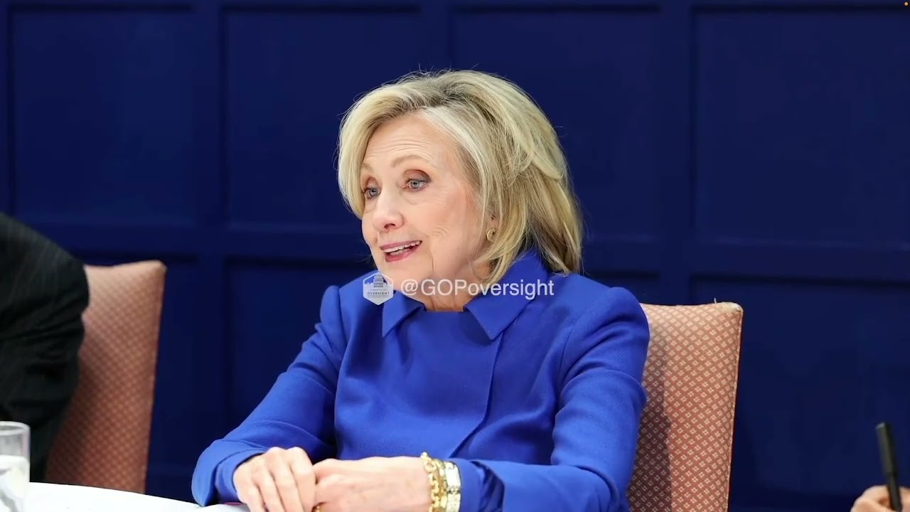 Берлисон задает Хиллари Клинтон вопросы о связях Эпштейна и Максвелл с зарубежными разведывательн...