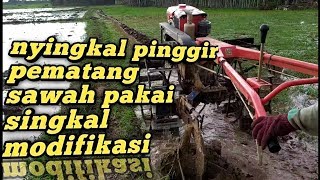 The G1000 boxer tractor broke the edge of the paddy fields using a modified route