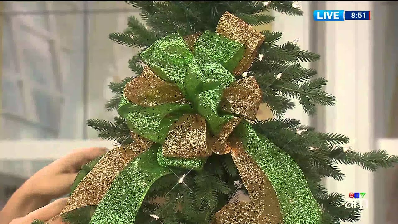 How to create the perfect Christmas tree - YouTube
