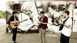 Busk It! /// Beat!Beat!Beat! - I See It Glisten