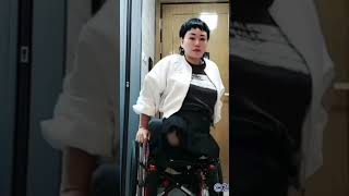 Laura DAK amputee showing off her short leg stumps