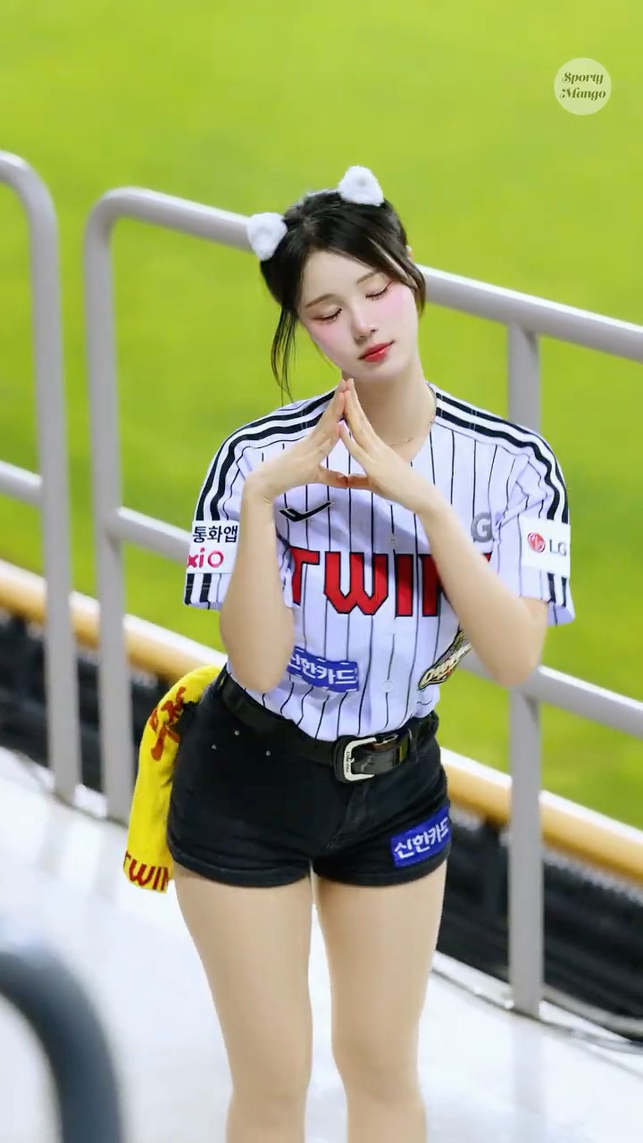 사정 없이 귀여운 고양이 고예지 치어리더 OK송