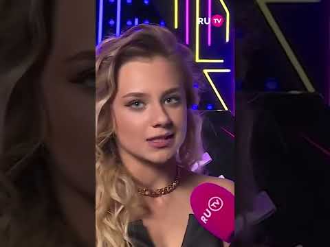 Почему Катя Адушкина ушла от своего молодого человека?