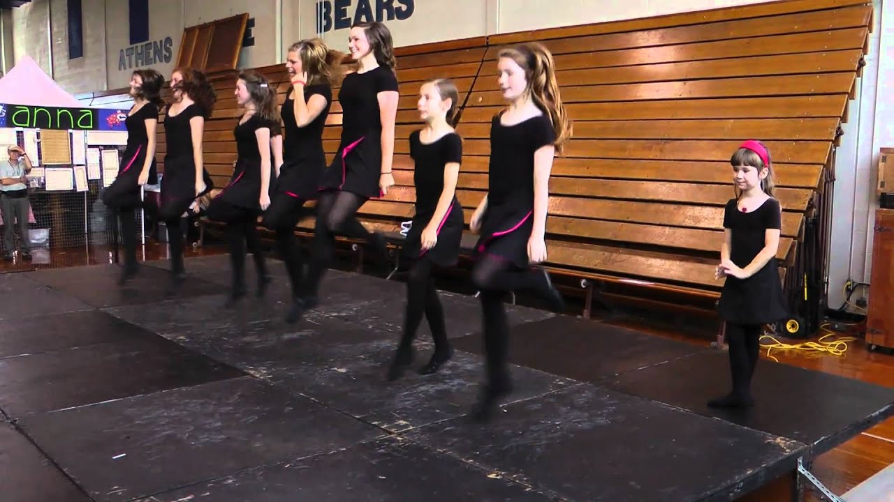 The Nashville Irish Step Dancers perform "Toss the Feathers" YouTube