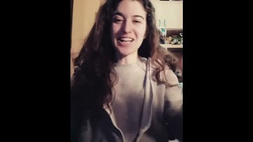 Thumbnail of Y sigo aquí - Paulina Rubio.