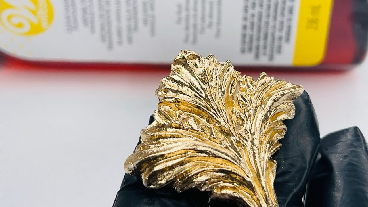 أسرار الكيك ديزاين : الملمع المستعمل و طريقة خلطه. Cake digne