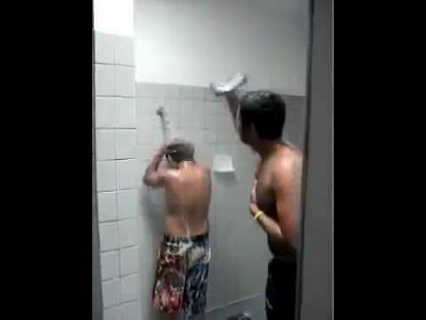 funniest-video-shampoo-prank!-send-link-to-friends