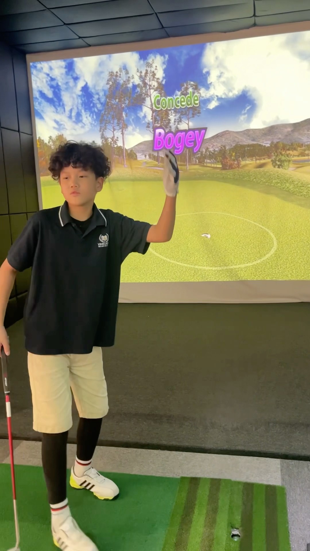 (Golf familyVN) em bé có cú đánh putter hay quá ? #golf #shorts