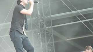 Maximo Park - Going Missing (live)