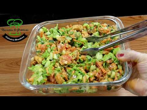 Vídeo: Como Fazer Uma Salada Com Frango, Queijo E Tomate
