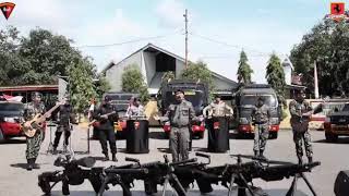 VIRAL KORPS BRIMOB NYANYI LAGU RAMADHAN TIBA GANTI LIRYC TENTANG CORONA