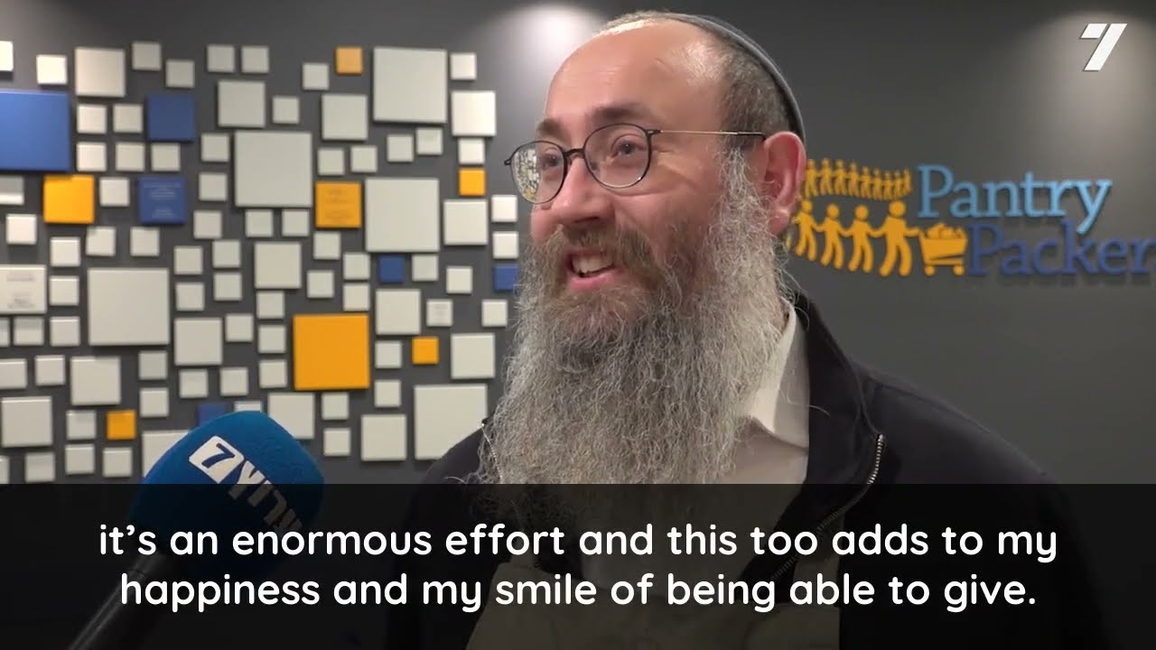 Preparing for Purim at Pantry Packers