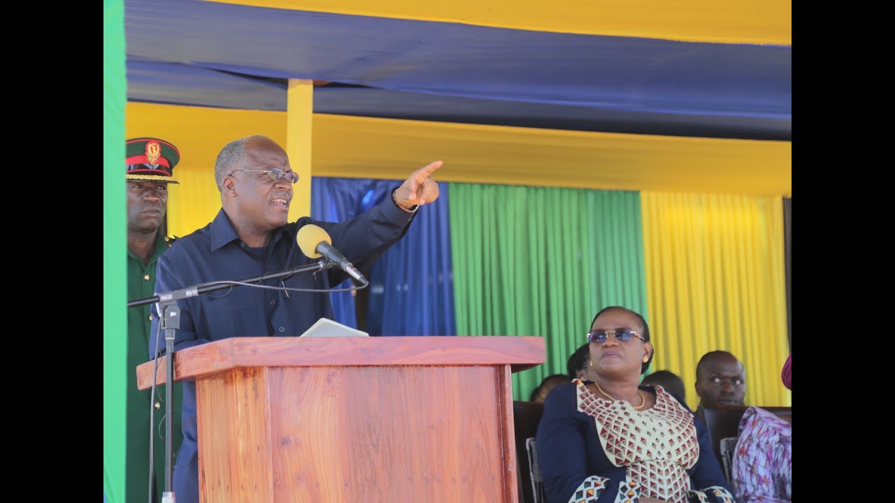 HOTUBA YA DKT JOHN POMBE MAGUFULI UWANJA WA MAZAINA WILAYA YA CHATO JULAI 10,2017