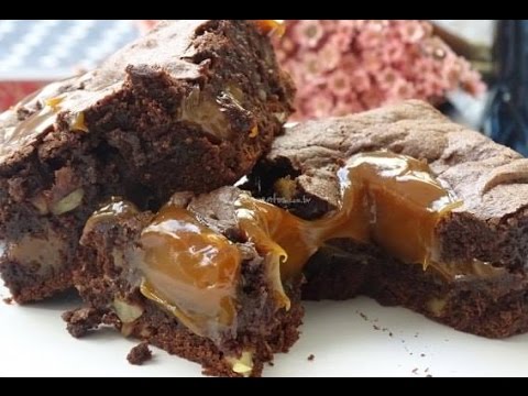 BROWNIE QUE SAI DO FORNO RECHEADO