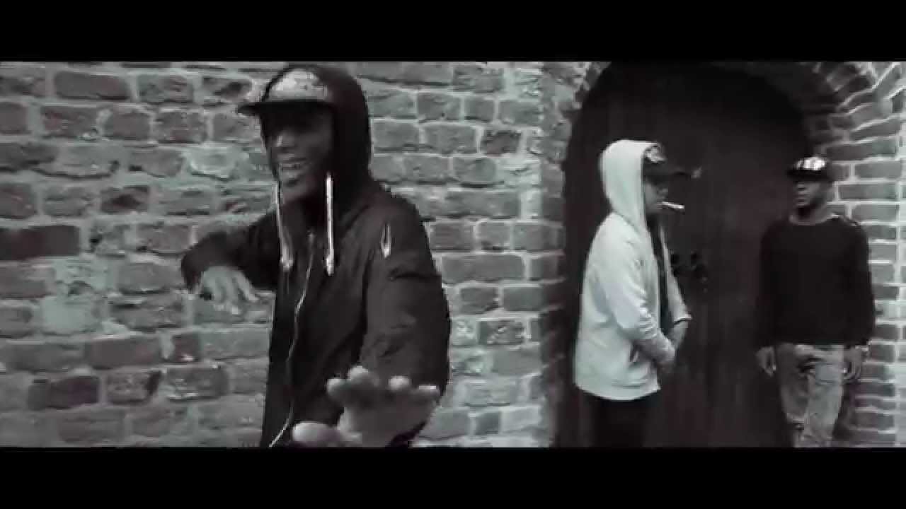 akka roll n trappin out da bando youtube akka roll n trappin out da bando youtube