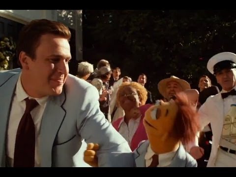 The Muppets 2011 - Åbnende dansescene - I've Got Everything That I Need (HD)